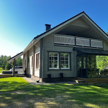 Keskikosken Lomamoekit Venajanjarvi Esterno foto