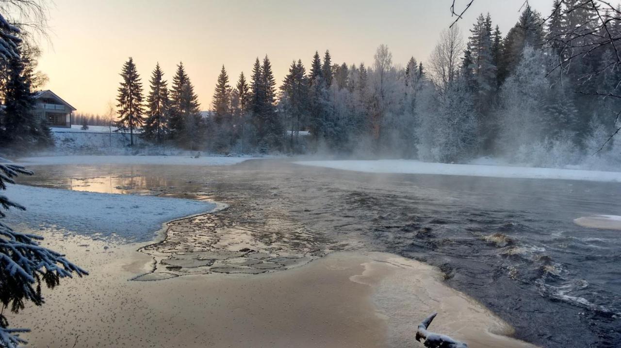 Keskikosken Lomamoekit Venajanjarvi Esterno foto