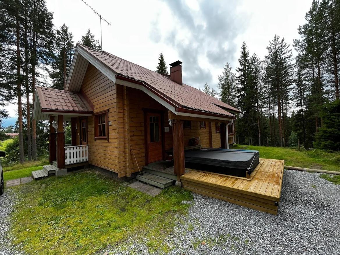 Keskikosken Lomamoekit Venajanjarvi Esterno foto