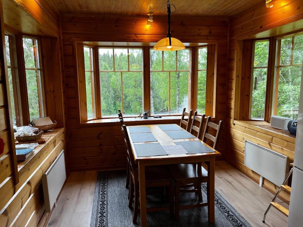 Keskikosken Lomamoekit Venajanjarvi Esterno foto