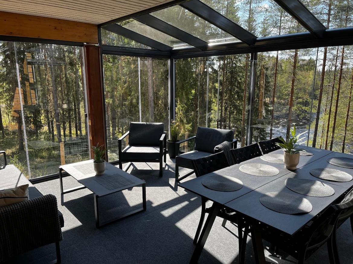 Keskikosken Lomamoekit Venajanjarvi Esterno foto