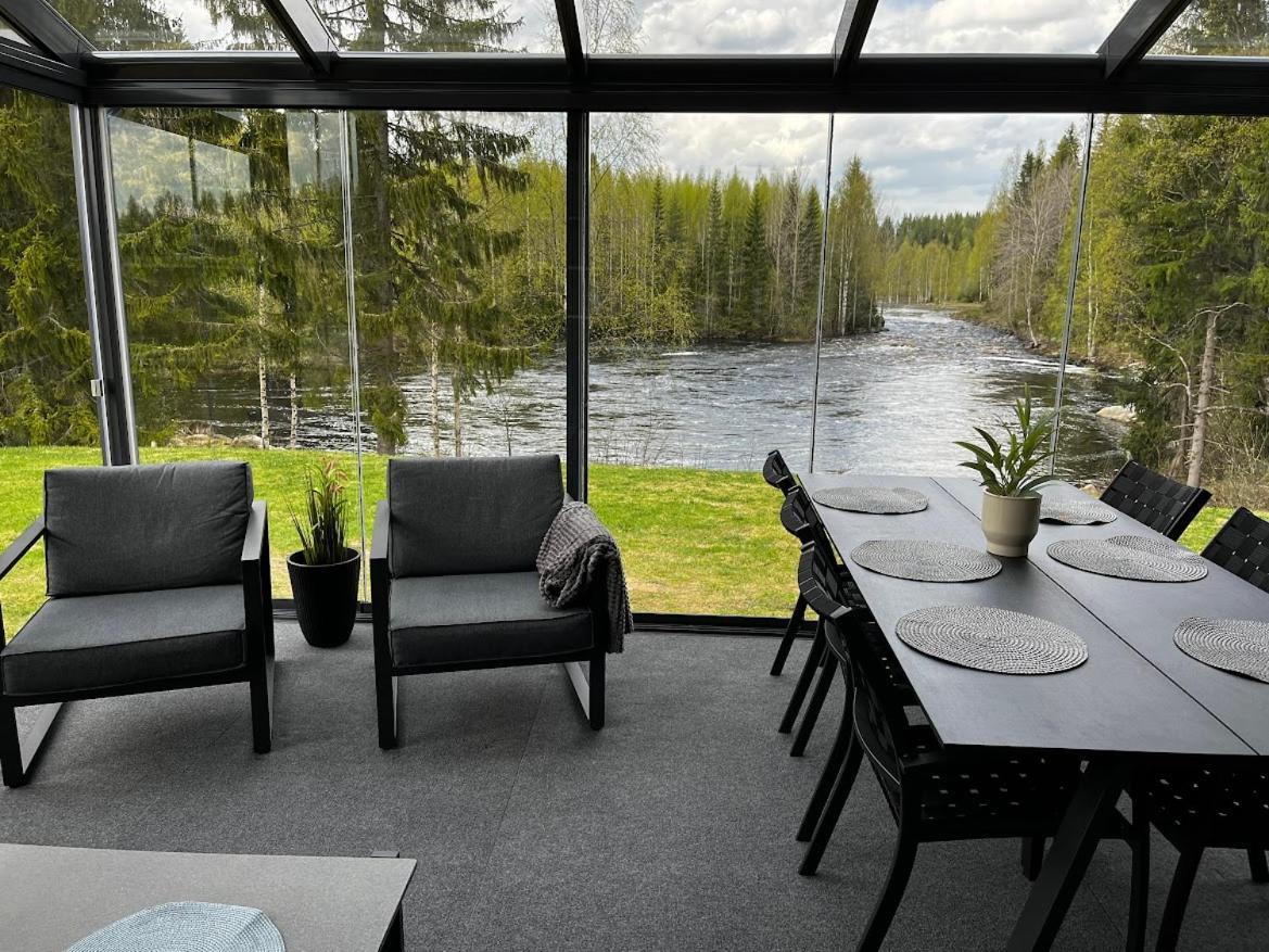 Keskikosken Lomamoekit Venajanjarvi Esterno foto