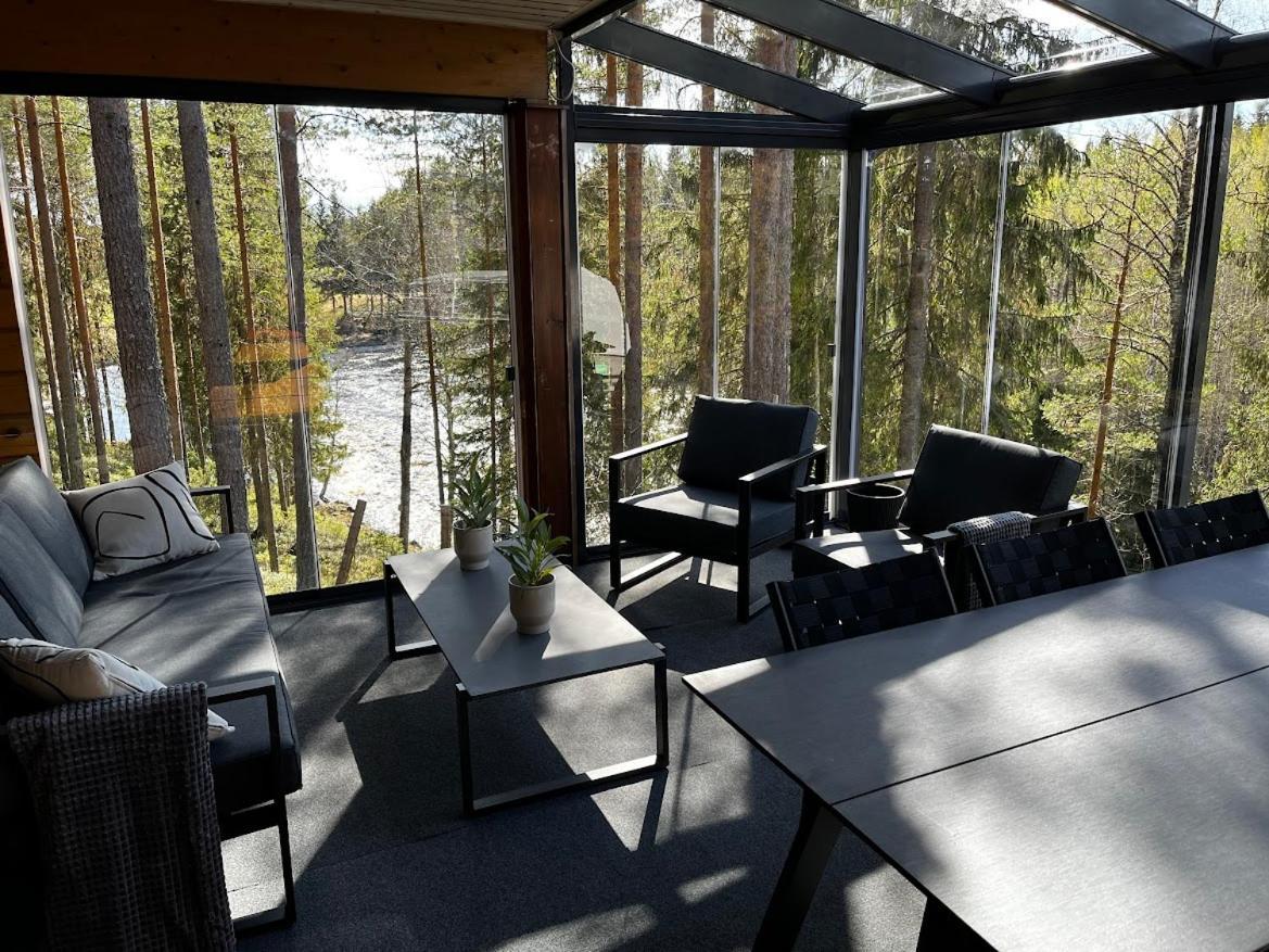 Keskikosken Lomamoekit Venajanjarvi Esterno foto