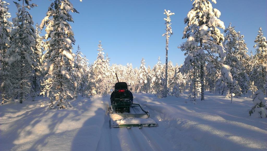 Keskikosken Lomamoekit Venajanjarvi Esterno foto